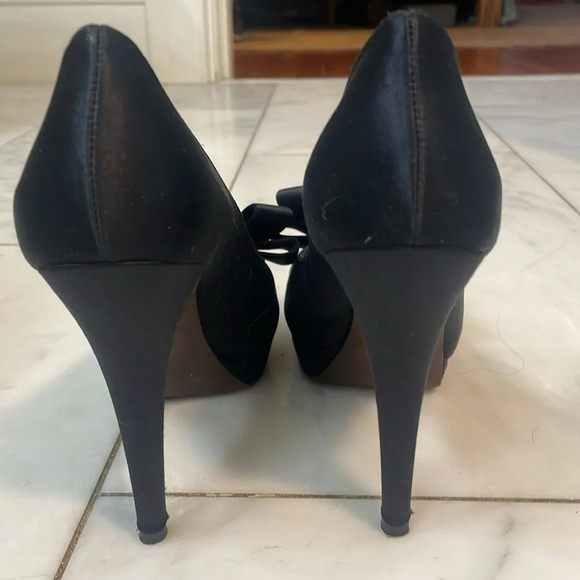 Vera Wang Lavender, size 8.5, black high heel bow  tie peep toe designer formal - Picture 4 of 10